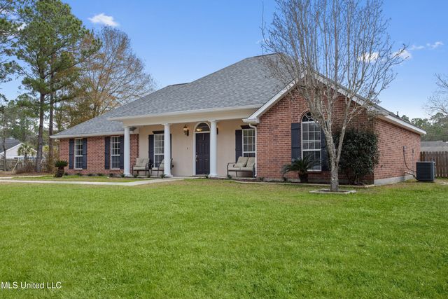 1118 Grove Street, Waveland, MS 39576