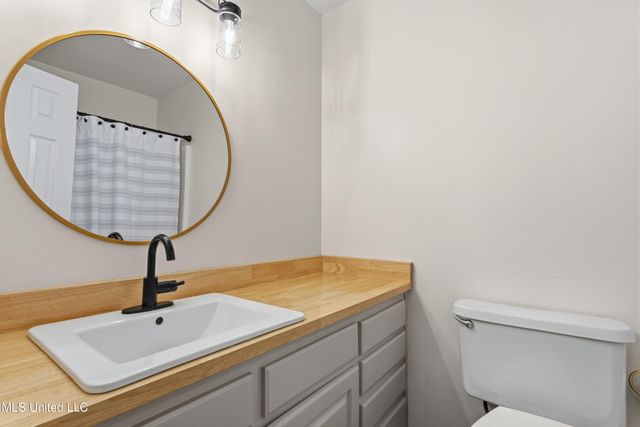 1118 Grove Street, Waveland, MS 39576