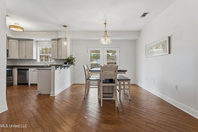 1118 Grove Street, Waveland, MS 39576