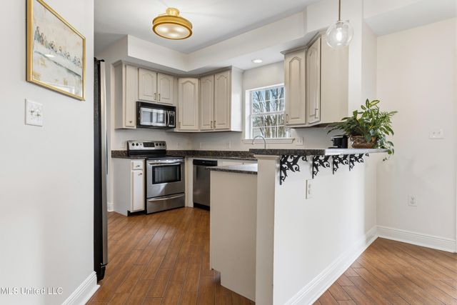 1118 Grove Street, Waveland, MS 39576