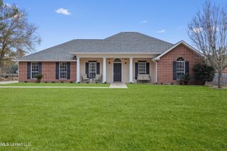 1118 Grove Street, Waveland, MS 39576
