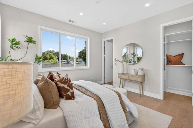 10201 Sterling Boulevard, Cupertino, CA 95014