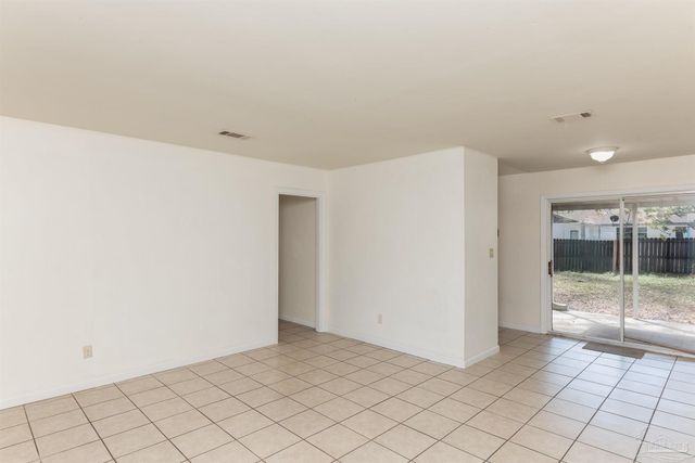 4513 Guerlain Way, Pensacola, FL 32505