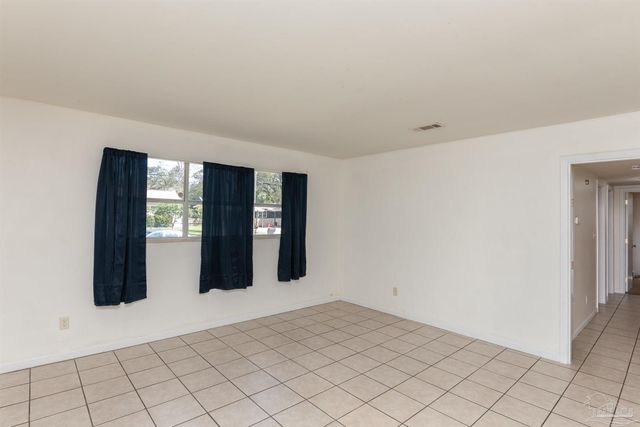 4513 Guerlain Way, Pensacola, FL 32505