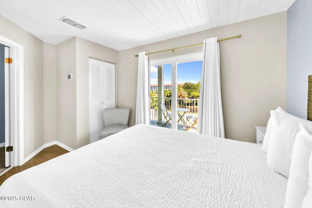 Image 15 of property listing at 17214 Front Beach 10, Panama City Beach, FL 32413