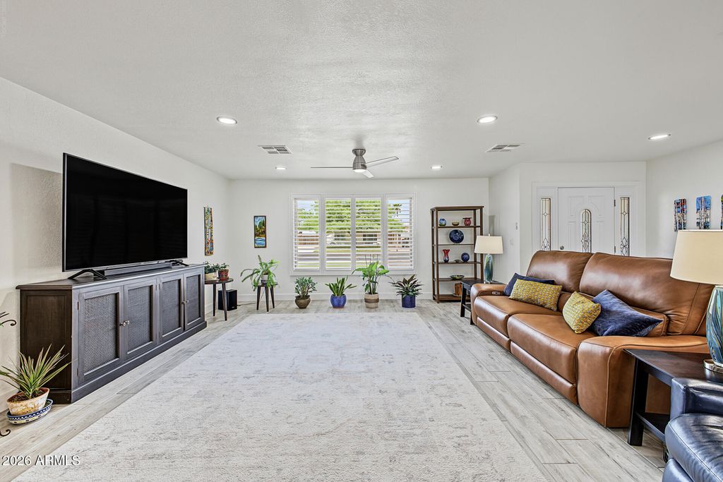5763 W MARCONI Avenue, Glendale, AZ 85306 — photo 5