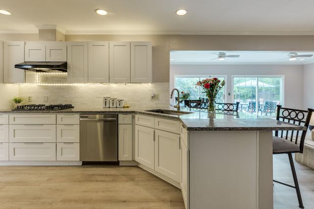 3002 Stardust DR, Austin, TX 78757