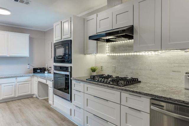 3002 Stardust DR, Austin, TX 78757