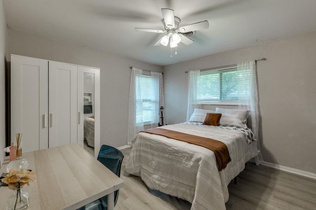 3002 Stardust DR, Austin, TX 78757