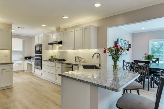 3002 Stardust DR, Austin, TX 78757