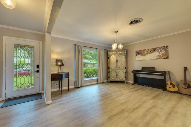 3002 Stardust DR, Austin, TX 78757