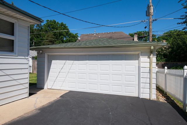 2435 Wood Street, River Grove, IL 60171
