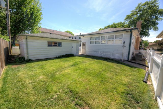 2435 Wood Street, River Grove, IL 60171