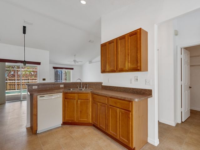 9084 102nd Avenue, Vero Beach, FL 32967