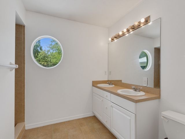 9084 102nd Avenue, Vero Beach, FL 32967