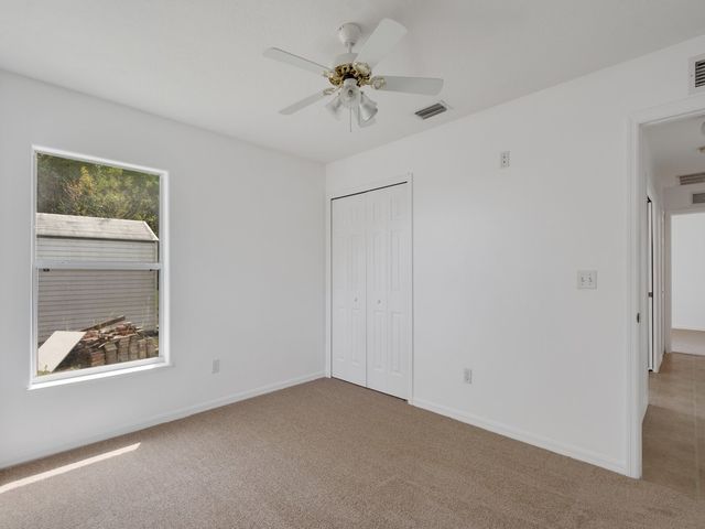 9084 102nd Avenue, Vero Beach, FL 32967