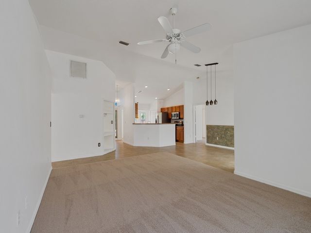 9084 102nd Avenue, Vero Beach, FL 32967