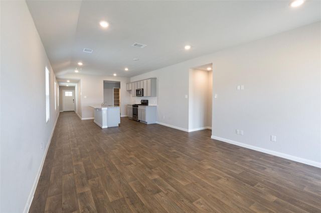 195 Coralbean DR, Kyle, TX 78640