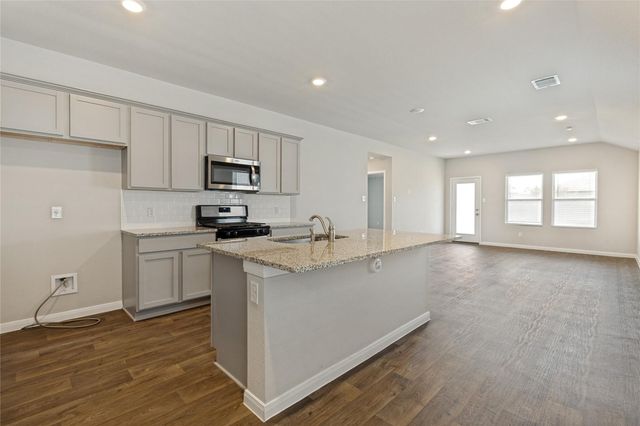 195 Coralbean DR, Kyle, TX 78640