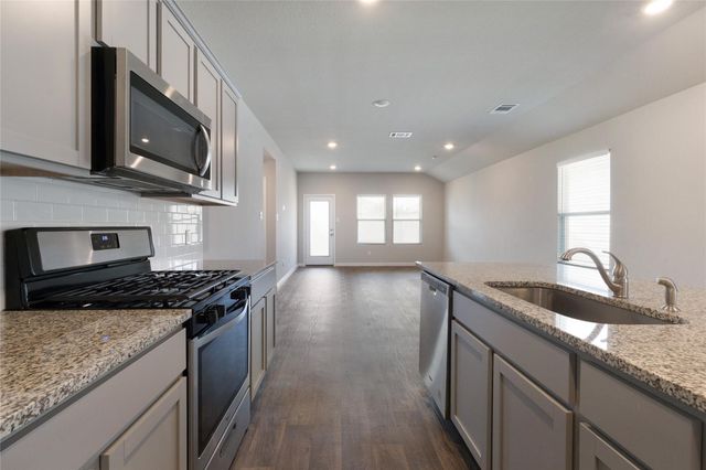 195 Coralbean DR, Kyle, TX 78640