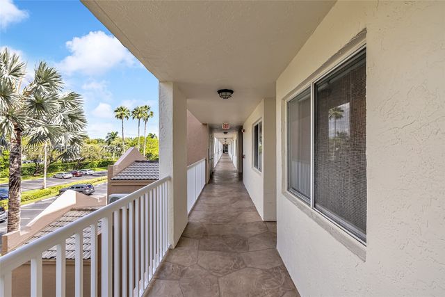 7775 Trent Dr 308, Tamarac, FL 33321
