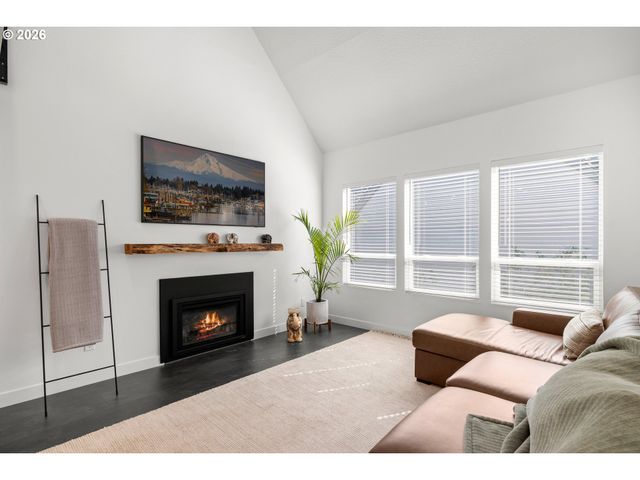 10920 Sw SUMMER LAKE Dr, Portland, OR 97223