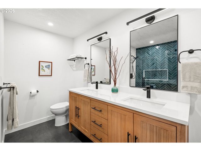 10920 Sw SUMMER LAKE Dr, Portland, OR 97223