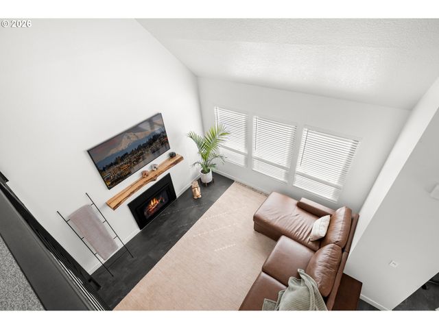 10920 Sw SUMMER LAKE Dr, Portland, OR 97223