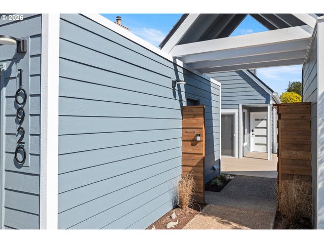 10920 Sw SUMMER LAKE Dr, Portland, OR 97223