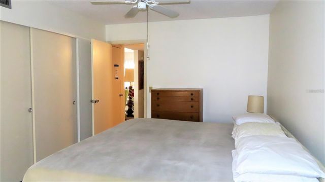 2457 ECUADORIAN WAY 85, Clearwater, FL 33763