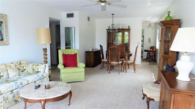 2457 ECUADORIAN WAY 85, Clearwater, FL 33763