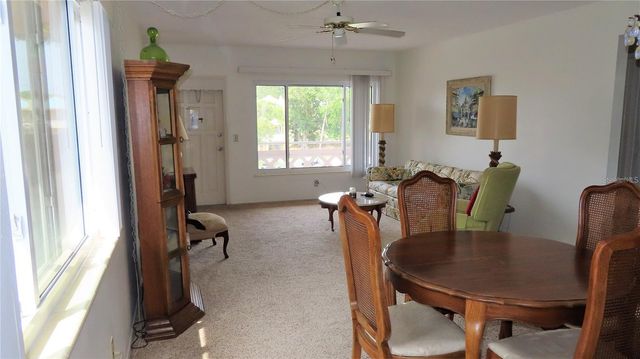 2457 ECUADORIAN WAY 85, Clearwater, FL 33763