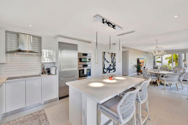 612 Bayshore Drive 301, Fort Lauderdale, FL 33304