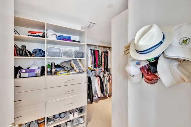 612 Bayshore Drive 301, Fort Lauderdale, FL 33304