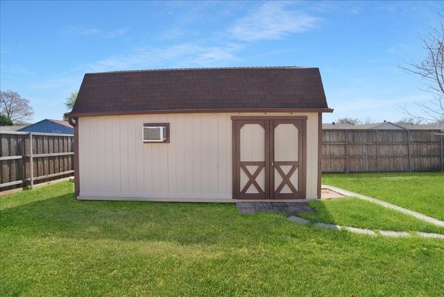 4901 Ward Drive, The Colony, TX 75056