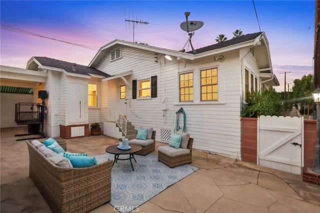 1129 W 9th Street, San Pedro, CA 90731