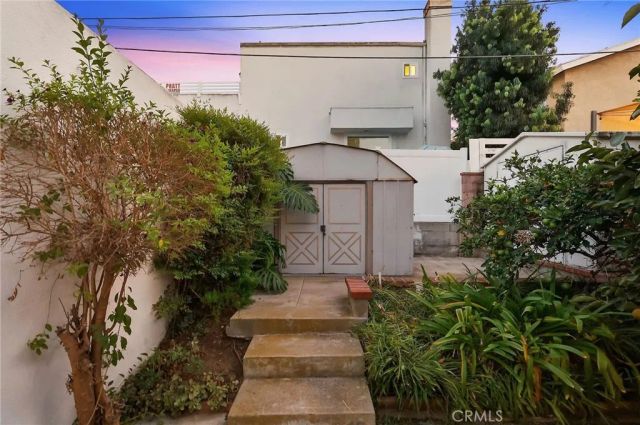 1129 W 9th Street, San Pedro, CA 90731