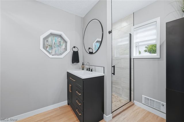 32616 Wooddale Drive, Lisbon, OH 44432