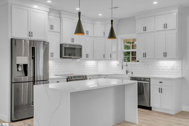 27 Carriage Drive, Greer, SC 29651