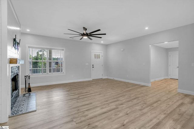 27 Carriage Drive, Greer, SC 29651