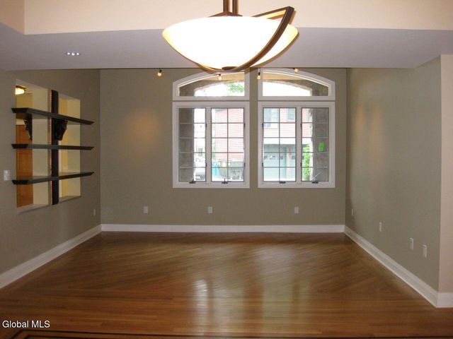 14 Talford Place UNIT 1, Saratoga Springs, NY 12866