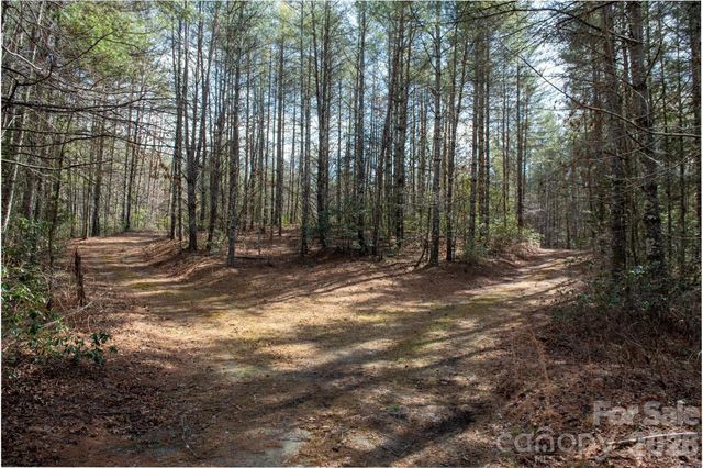 5515 Narrow Guage Drive 22, Collettsville, NC 28611