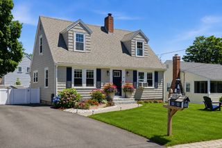 16 Damon Rd, Scituate, MA 02066