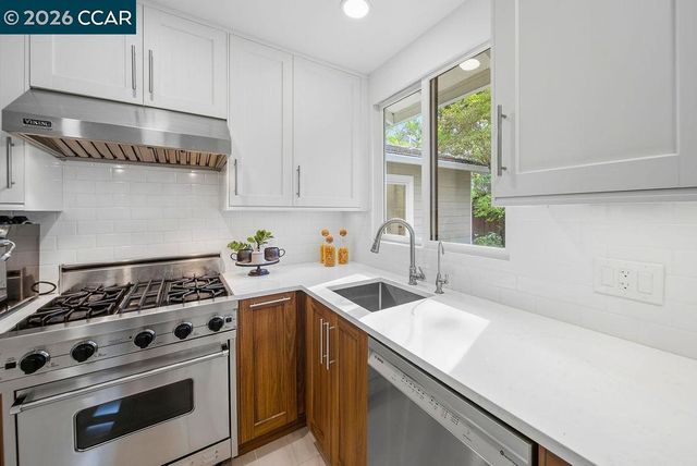 2520 San Miguel Dr, Walnut Creek, CA 94596