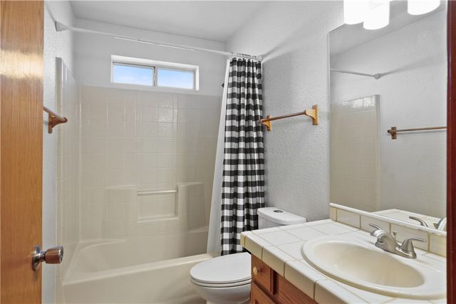 2221 Family Circle, Bullhead City, AZ 86442