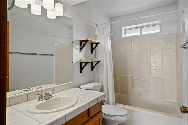 2221 Family Circle, Bullhead City, AZ 86442