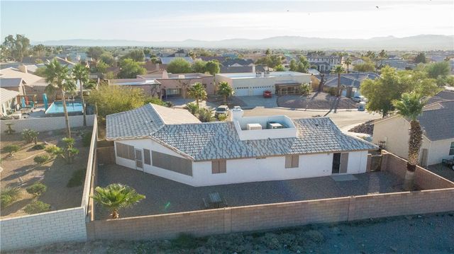 2221 Family Circle, Bullhead City, AZ 86442
