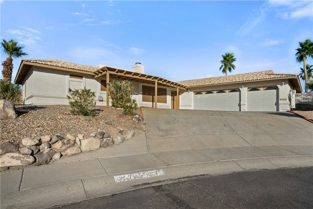 2221 Family Circle, Bullhead City, AZ 86442
