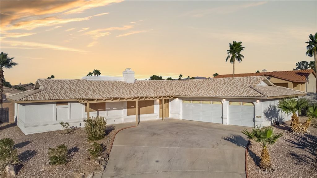 2221 Family Circle, Bullhead City, AZ 86442