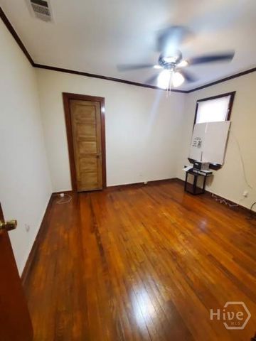 120 Jenks Street, Savannah, GA 31415